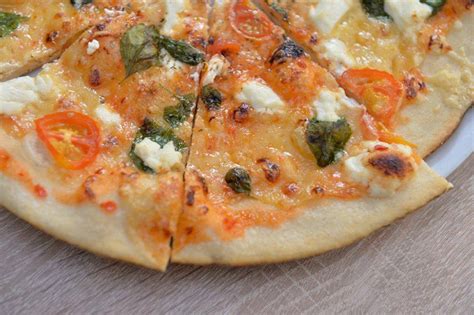 Cato pizza - Fantastický jedálny lístok na rok 2017 Nové burgre, famózne pizze, najlepšie minútky a kopec noviniek v novej ponuke :) Dobrú chuť